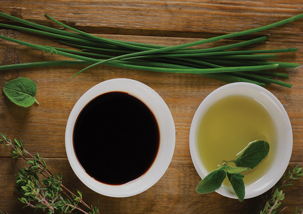 OILS & DRESSINGS